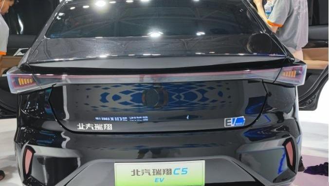 北汽瑞翔
