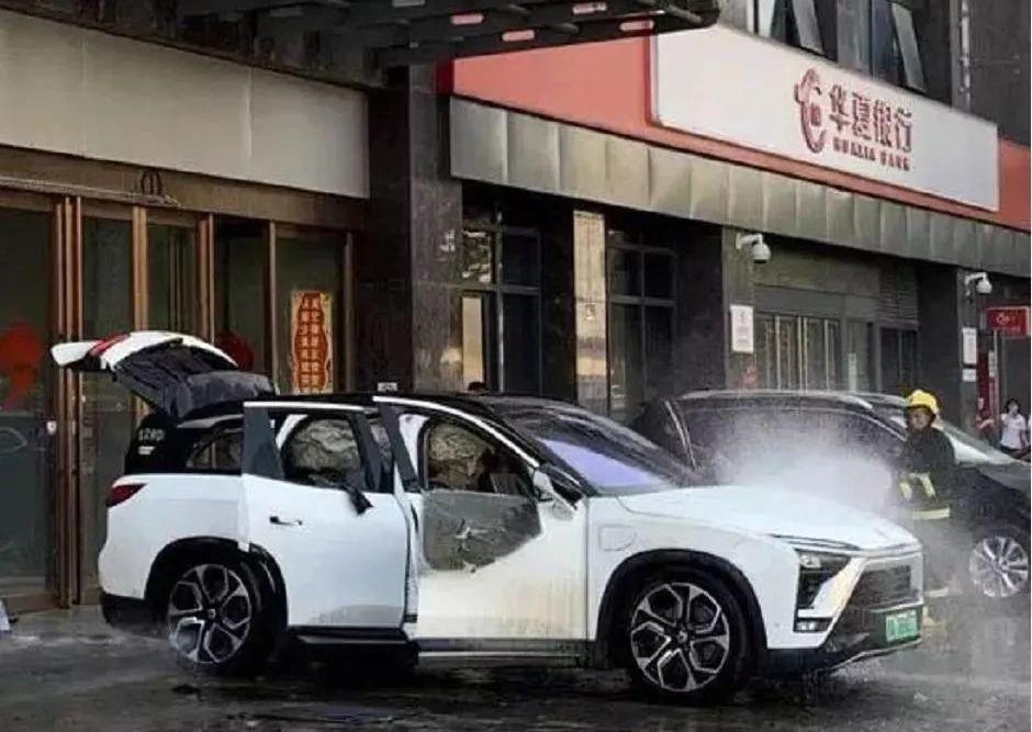 蔚来,蔚来ES8,特斯拉,Model 3,北京