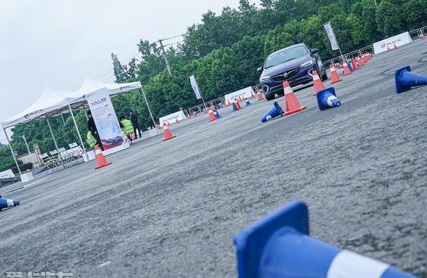 别克,君威,昂科威,君越