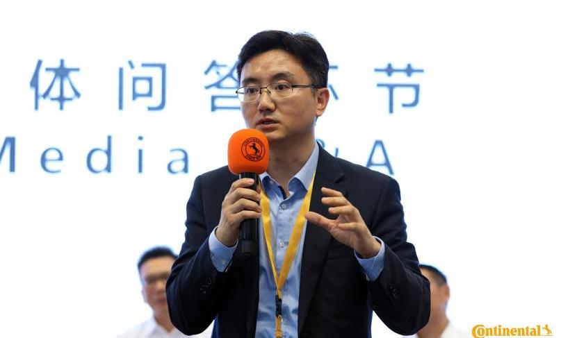 蔚来,小鹏