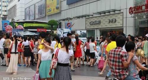 君威,别克,斑马