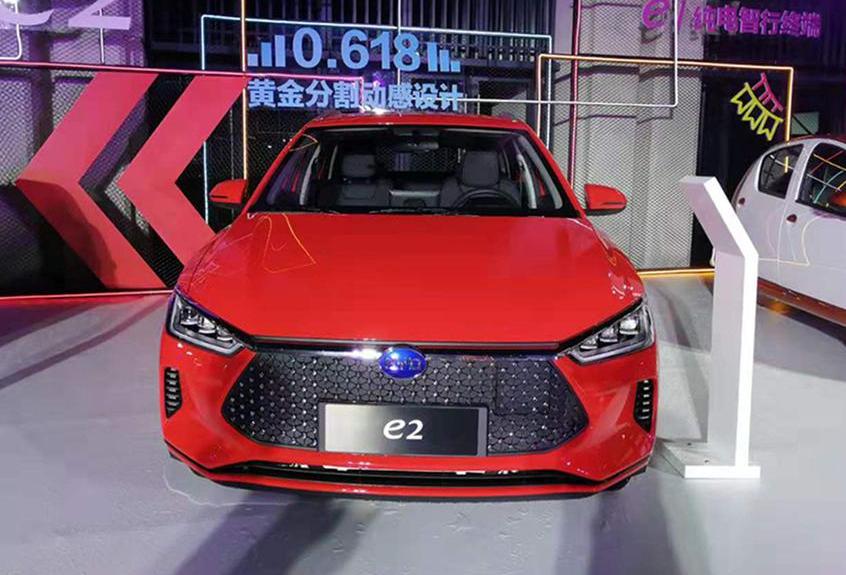 比亚迪,比亚迪e2