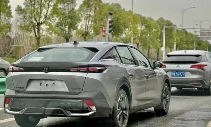 标致,标致408,标致408X,凡尔赛C5 X,东风