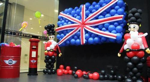 MINI,理念