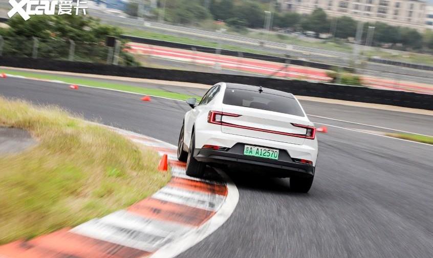 Polestar极星,Polestar 2,优越,特斯拉