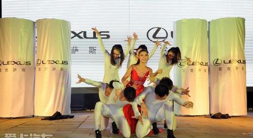 雷克萨斯,福特,理念