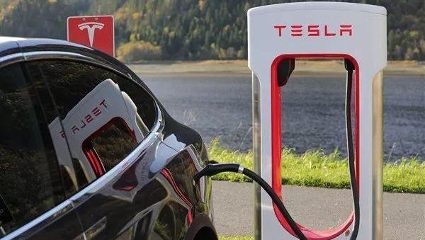 特斯拉,Model 3,Model X,Model S,奔驰