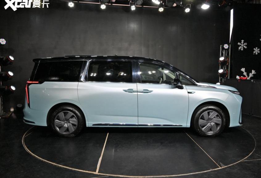 上汽大通MAXUS,上汽大通MAXUS G90,上汽大通MAXUS MIFA 9