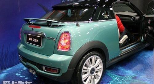 MINI,MINI COUNTRYMAN