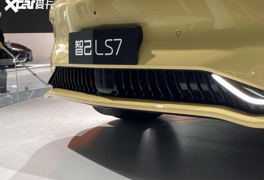 智己LS7,智己汽车