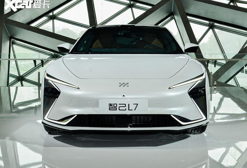 智己L7,智己汽车,劳斯莱斯