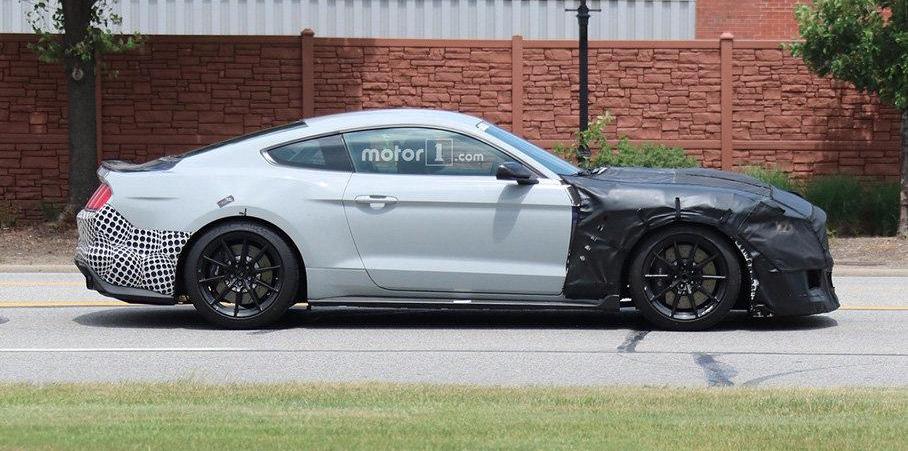 Mustang,福特