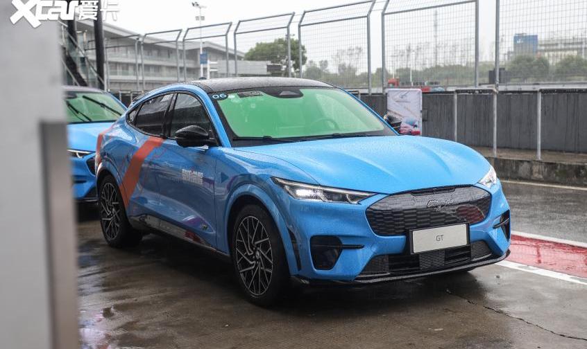 福特,Mustang,法拉利,特斯拉,Model 3