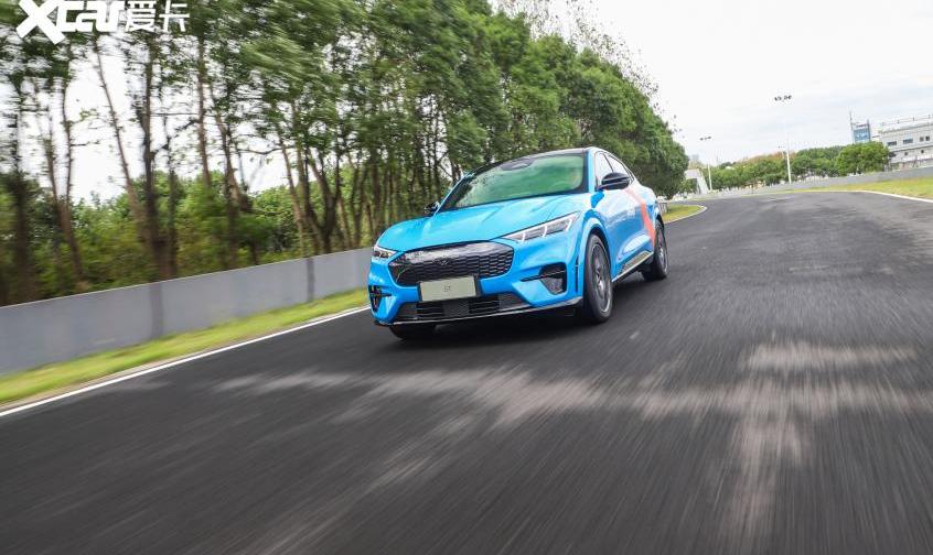 福特,Mustang,法拉利,特斯拉,Model 3