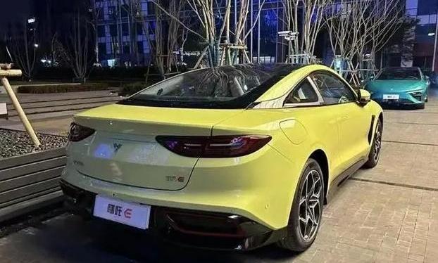 哪吒S,哪吒E,哪吒汽车