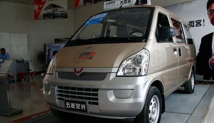 五菱荣光,五菱汽车