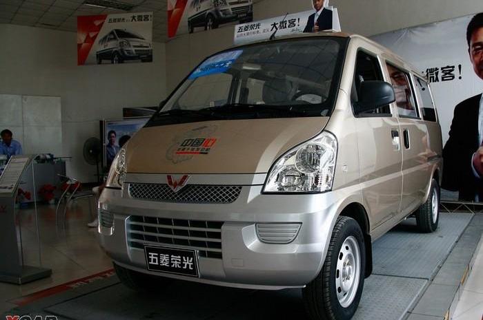 五菱荣光,五菱汽车,五菱之光