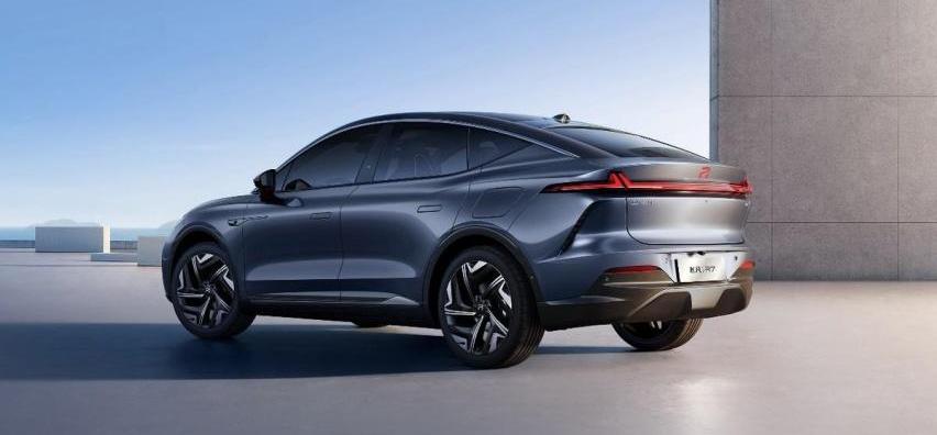 飞凡R7,Model Y,飞凡汽车,特斯拉,奔驰