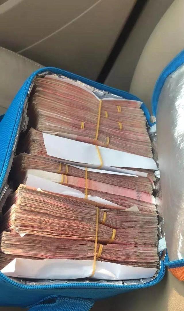 迈凯伦,福克斯