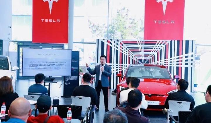 特斯拉,Model S,Model 3,Model Y,Taycan