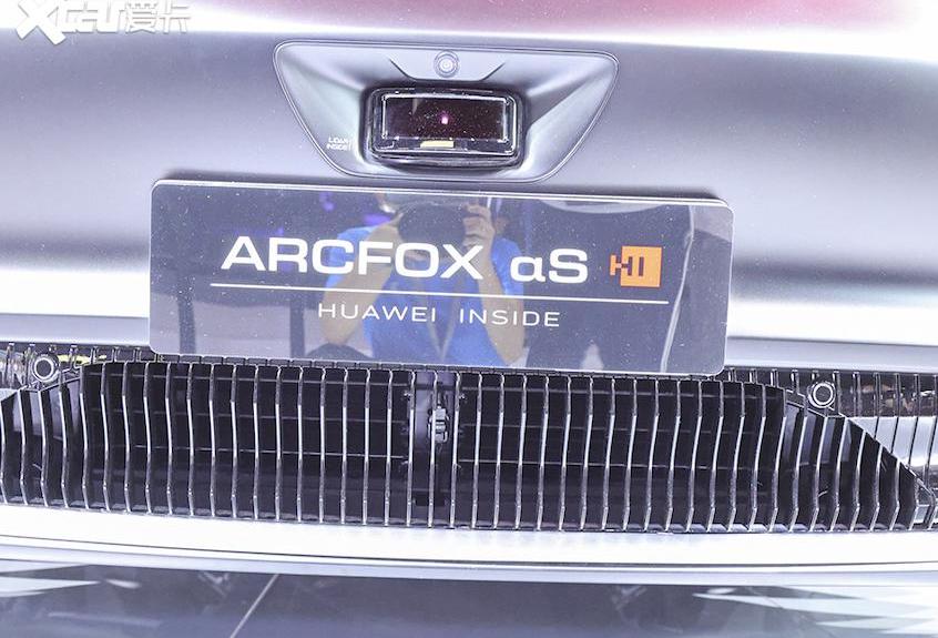 ARCFOX极狐,DS