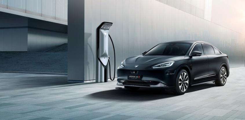 ARCFOX极狐,DS,特斯拉,Model Y,蔚来