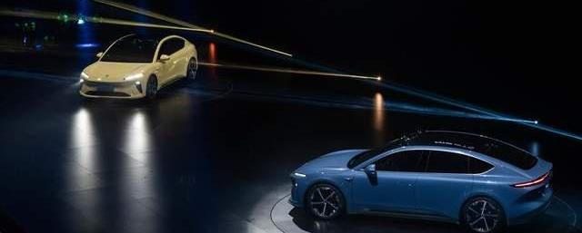 蔚来,蔚来ET5,Model 3,特斯拉,极氪