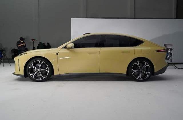 蔚来,蔚来ET5,Model 3,特斯拉,极氪