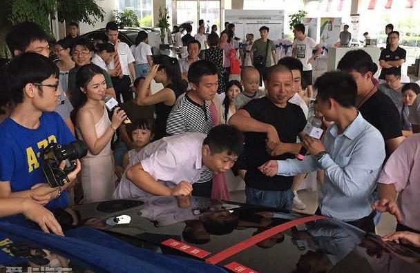 凯迪拉克,凯迪拉克XT5,雷克萨斯