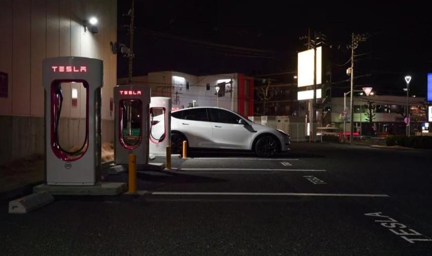 特斯拉,奥迪,爱驰,本田,奔驰