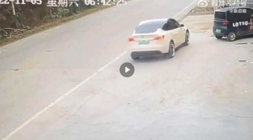 特斯拉,发现