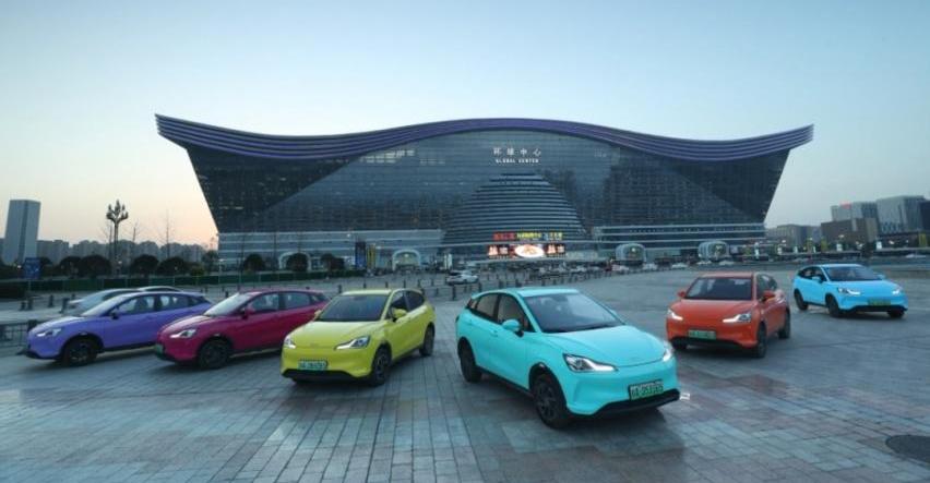 哪吒汽车,比亚迪,哪吒U,哪吒V,蔚来