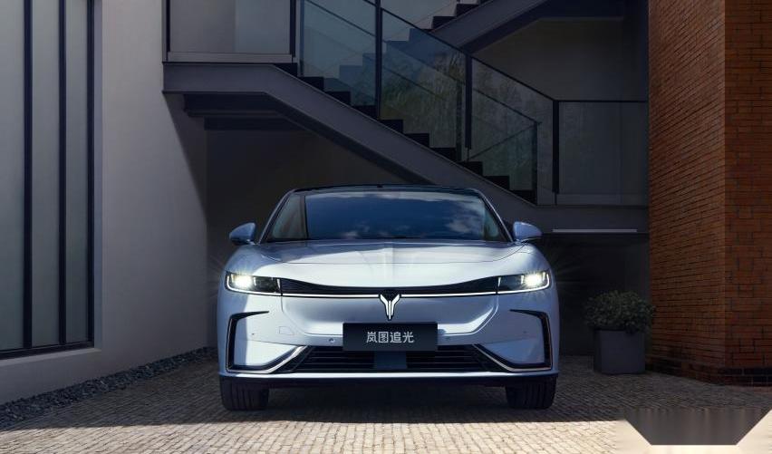 岚图追光,东风,岚图汽车,蔚来,蔚来ET7