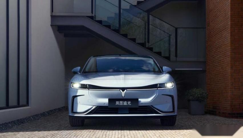 岚图汽车,岚图追光,极氪,理想L8,蔚来