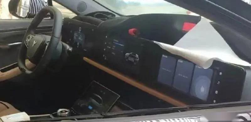 岚图追光,岚图汽车,奥迪A6L,奥迪,奥迪A6