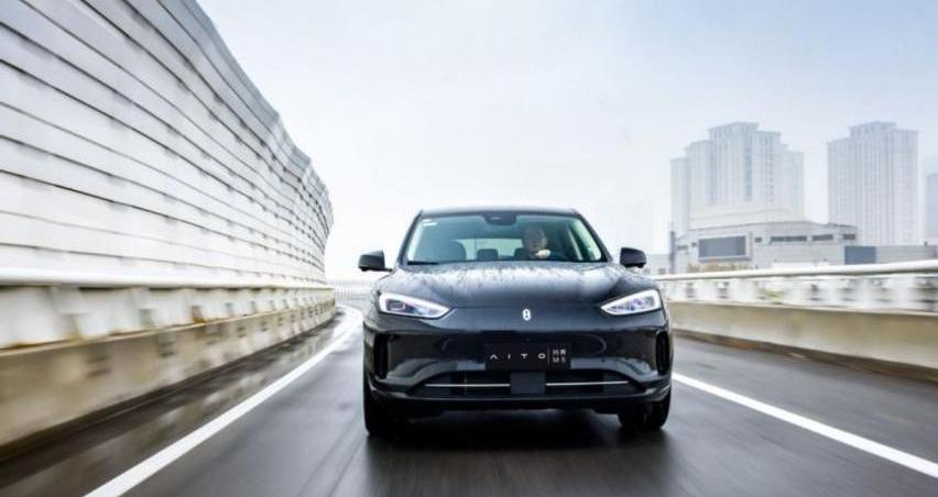 AITO,问界M7,问界M5,理想L8,特斯拉
