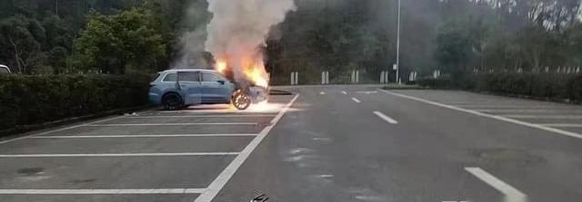 理想汽车,理想ONE,宝马