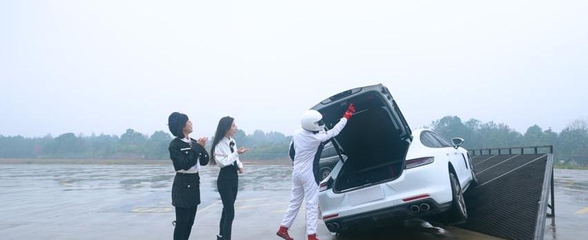 比亚迪,海豹,奔驰,宝马,凯迪拉克