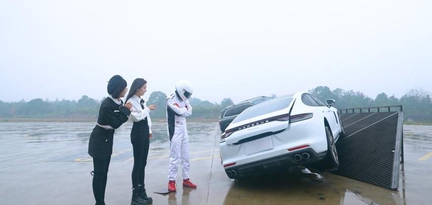 比亚迪,海豹,奔驰,宝马,凯迪拉克